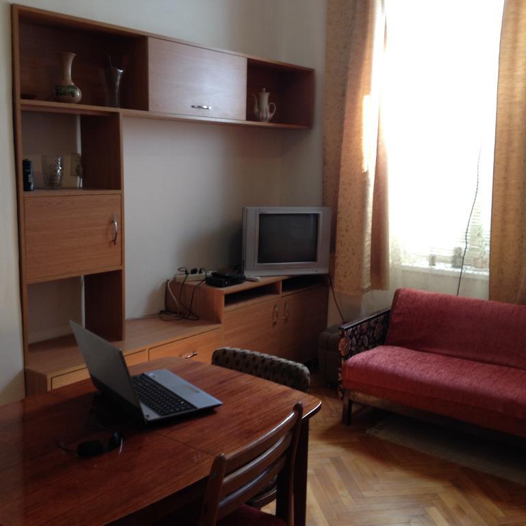Apartment Downtown Mukacheve Exterior foto