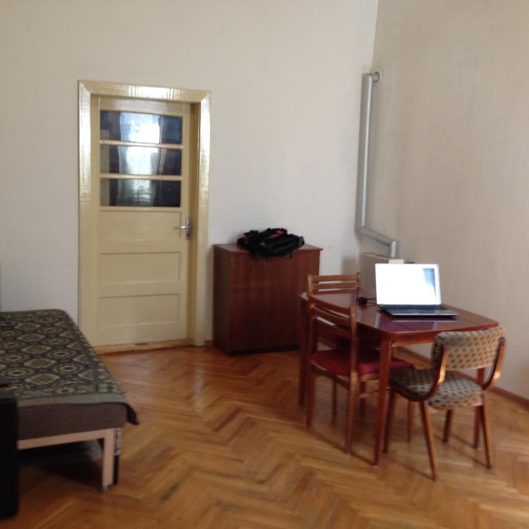 Apartment Downtown Mukacheve Exterior foto